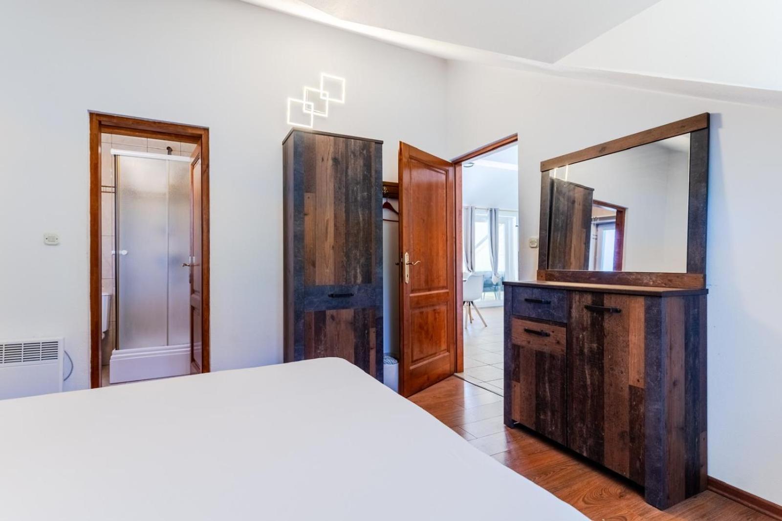 Villa Marin - 4 Apartments Завала Экстерьер фото
